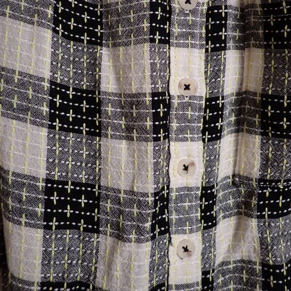 Anthropology Pilcro Breezy Button down Black Motif Long Sleeve top plaid size LP - Picture 10 of 11